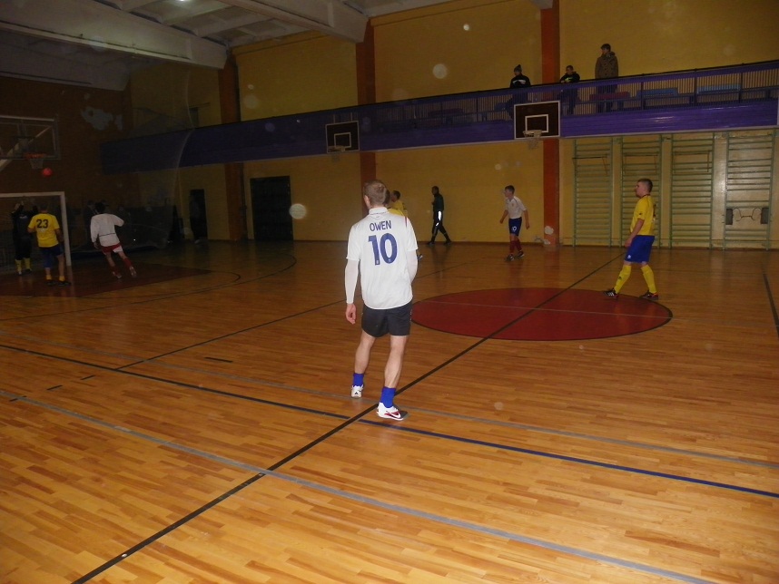 100_1100.jpg